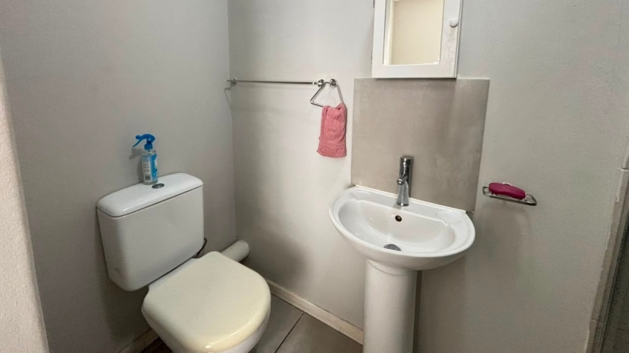 2 Bedroom Property for Sale in Parklands Western Cape
